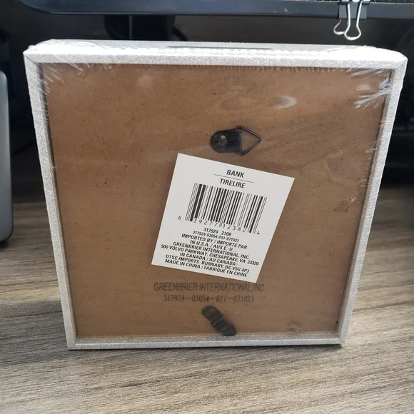 Cute Silver Glitter Coffee Shadowbox Piggy Bank. NWT. - Picture 4 of 6